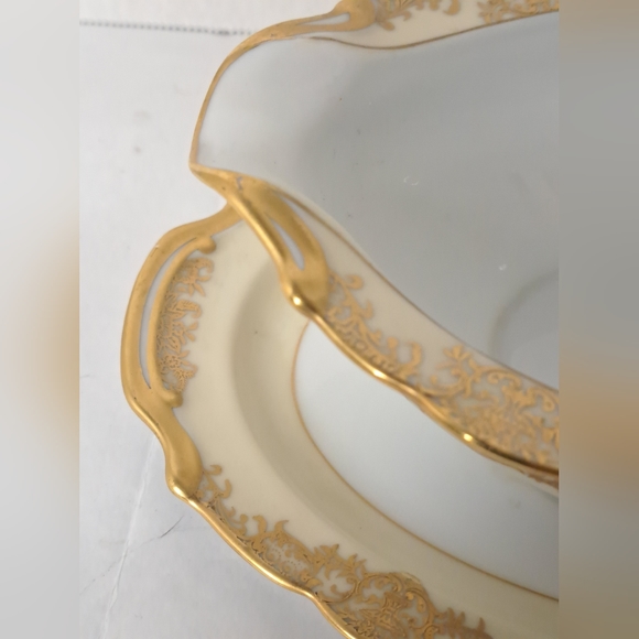 Noritake Gastonia Gravy Boat With Attached Under Plate. - Picture 5 of 7